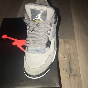 Air Jordan 4 Retro (Cool Grey 4s)